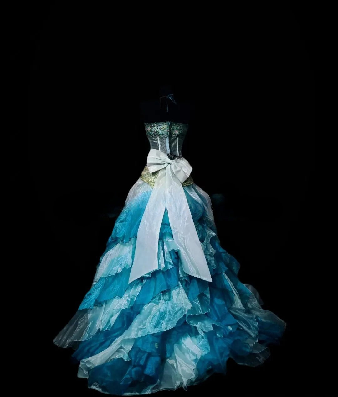 Vintage Ball Gown Halter Blue Chiffon Long Prom Dress With Tiered Inspiration Party For Womens Formal Dresses RB8881