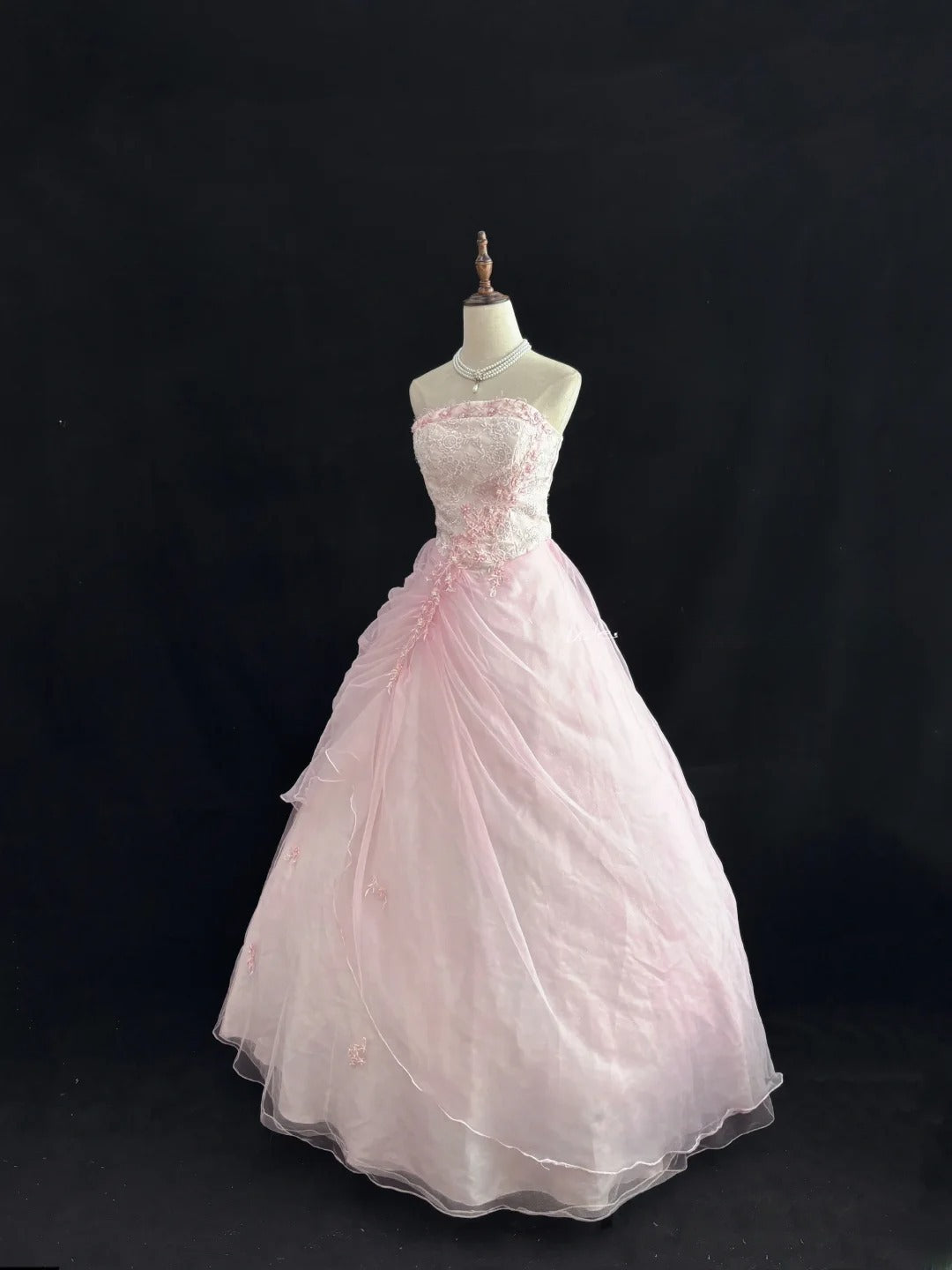 Classy Ball Gowns Strapless Pink Poofy Long With Lace Appliques Quince Dress Sweet 16 inspo Quinceanera Dresses Vestidos De 15 anos RB7655