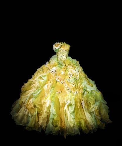 Modest Ball Gown Strapless Yellow Long Quinceanera Dresses With Tiered For Sweet 15 15 Anos Celebration Birthday Formal Gown RB8890