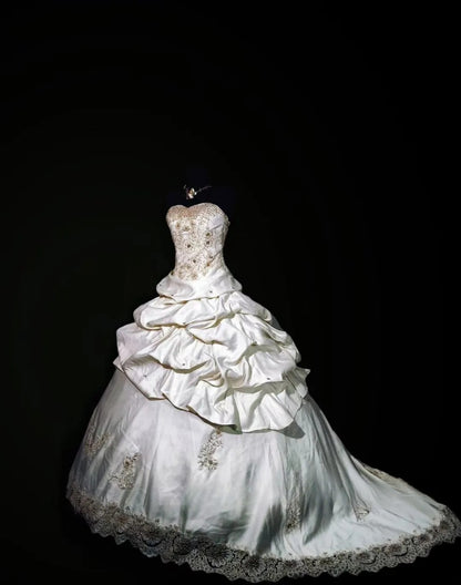 Princess Wedding Dress Ball Gown Sweetheart Ivory With Appliqued Bridal Gown for Big Day RC0067