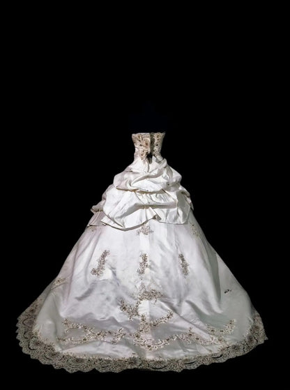 Princess Wedding Dress Ball Gown Sweetheart Ivory With Appliqued Bridal Gown for Big Day RC0067