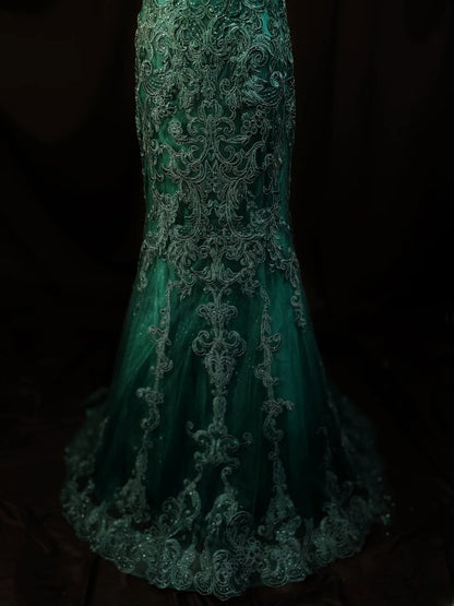 Modest Prom Dresses Mermaid V Neckline Dark Emerald Green With Lace Appliqued Long Night Evening Formal Outfits RB6120