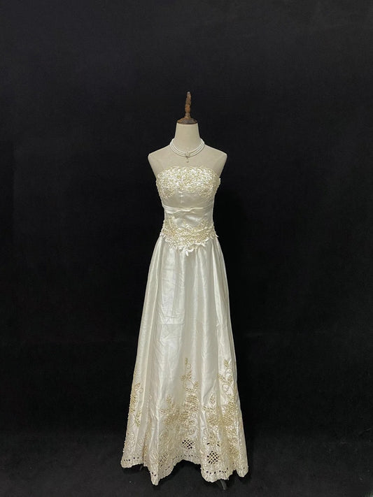 Vintage A Line Strapless Ivory With Appliqued Lace Brides Gown Bridal Dress Wedding Dresses Style RB7726
