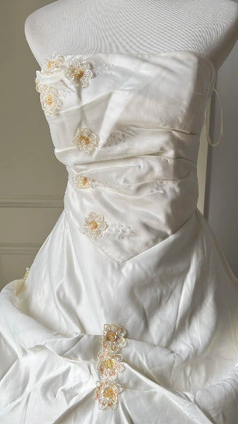 Sweet 15 Quinceanera Dress Ball Gown Strapless White With Appliques Long 16th Birthday Outfits RC0613