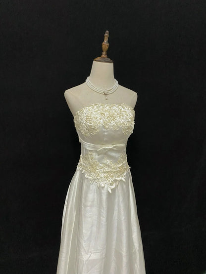 Vintage A Line Strapless Ivory With Appliqued Lace Brides Gown Bridal Dress Wedding Dresses Style RB7726