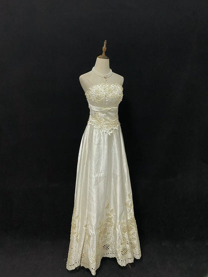 Vintage A Line Strapless Ivory With Appliqued Lace Brides Gown Bridal Dress Wedding Dresses Style RB7726
