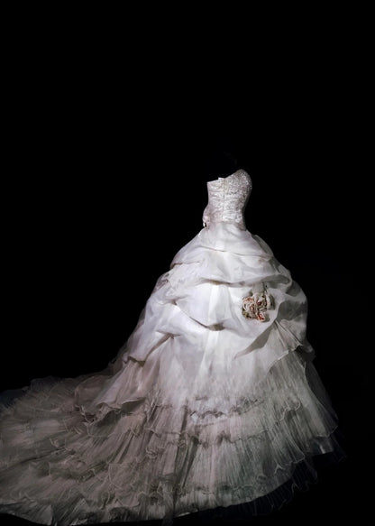 Vintage 80s Wedding Dress Ball Gown Strapless Ivory Lace With Tiered Bridal Gown for Big Day RC0070