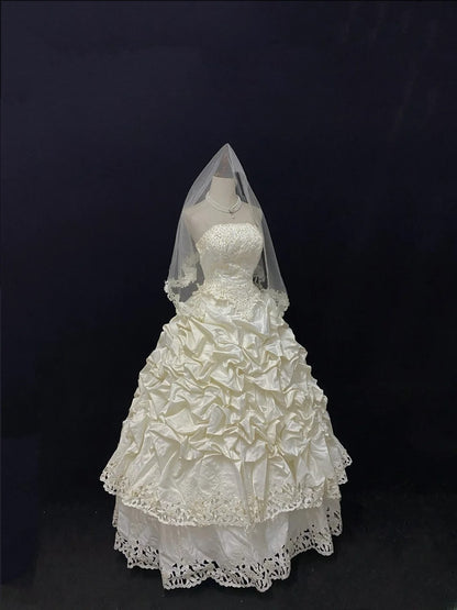 Vintage Ball Gown Strapless Taffeta Ivory With Appliqued Lace Tiered Brides Gown Bridal Dress Wedding Dresses RB7729