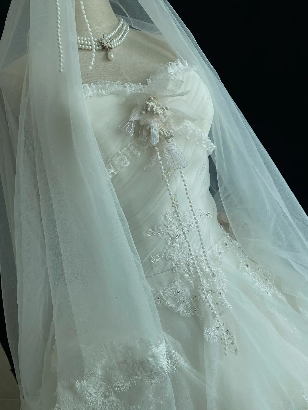Vintage 80s Ball Gown Sweetheart White Tulle With Appliqued Lace Tiered Brides Gown Bridal Dress Wedding Dresses RB7730