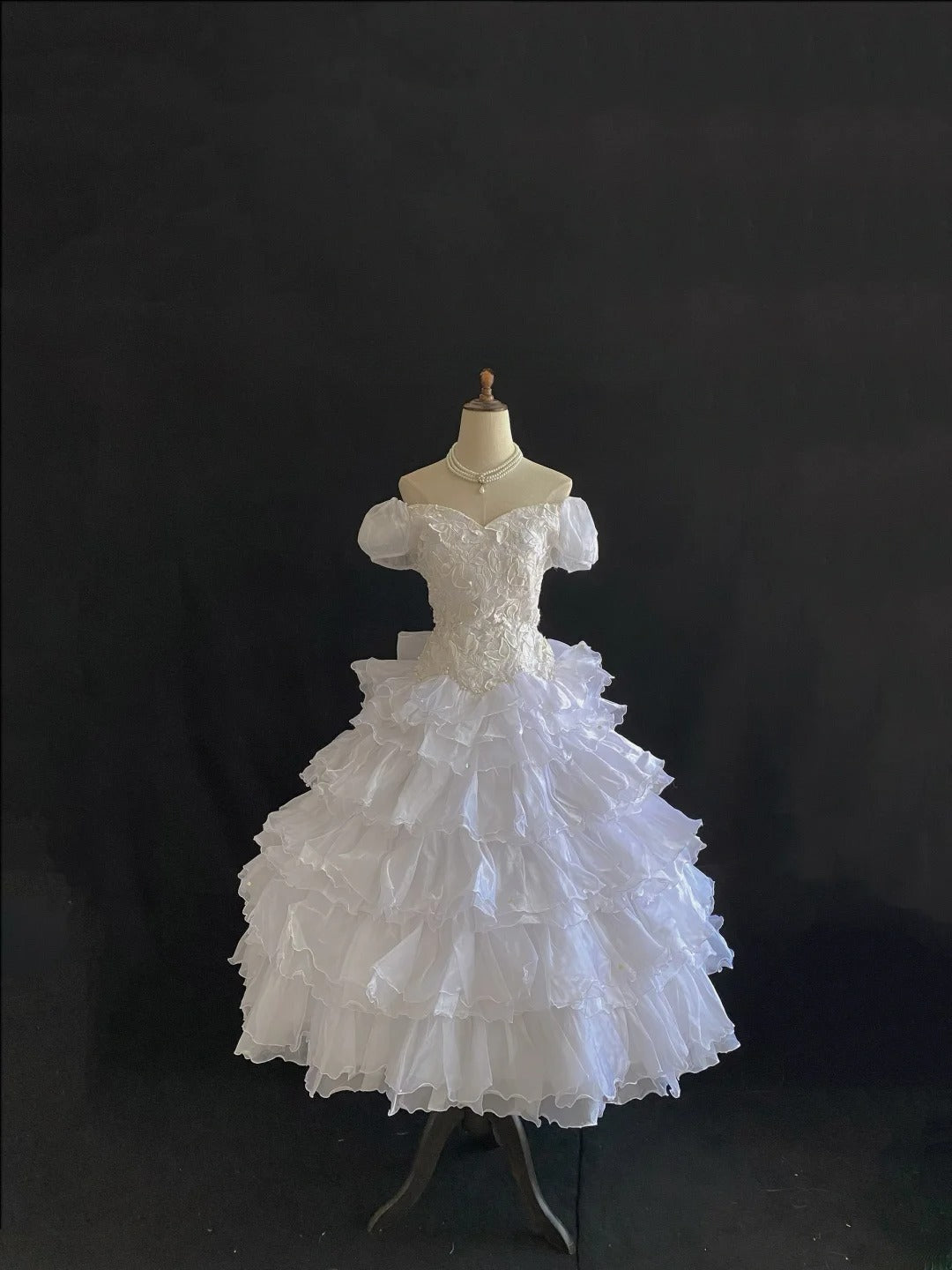Vintage 80s Ball Gown Off The Shoulder White Tulle With Lace Tea Length Tiered Brides Gown Bridal Dress Wedding Dresses RB7731
