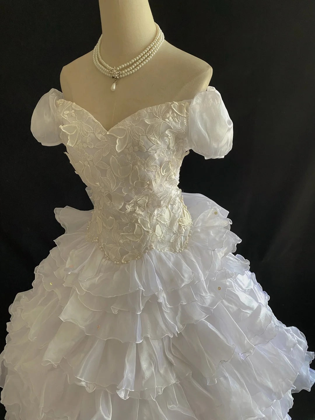Vintage 80s Ball Gown Off The Shoulder White Tulle With Lace Tea Length Tiered Brides Gown Bridal Dress Wedding Dresses RB7731