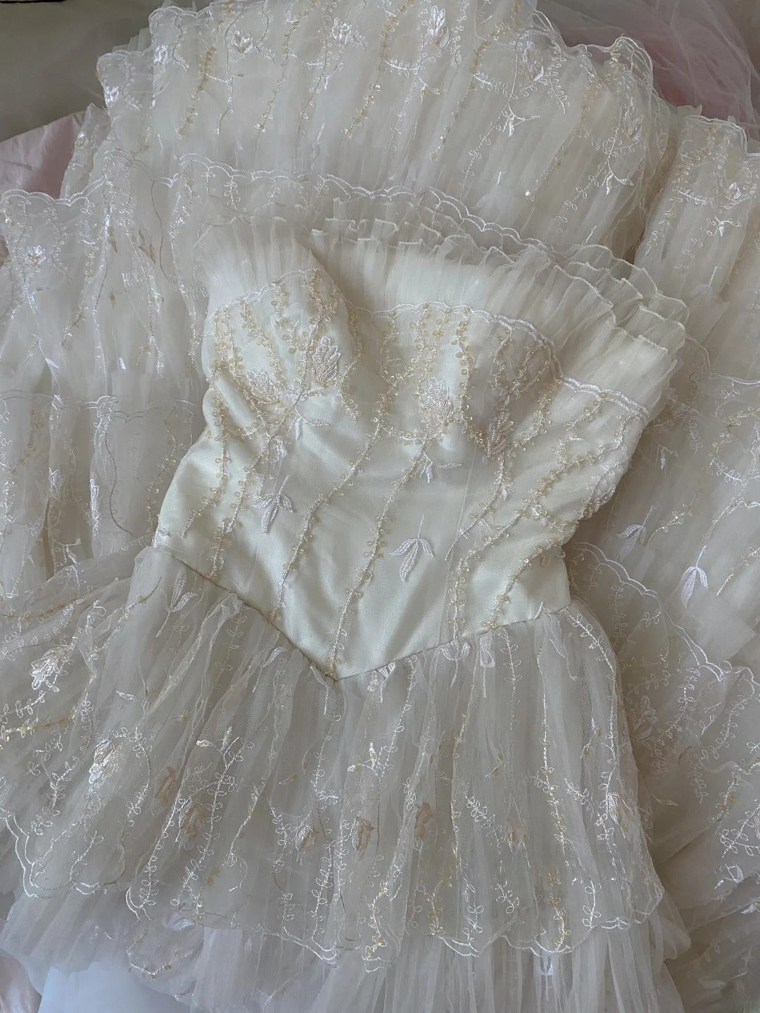 Vintage 80s Ball Gown Strapless White Lace Floor Length With Layers Tiered Brides Gown Bridal Dress Wedding Dresses RB7733