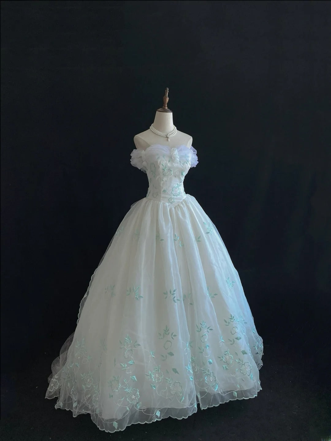 Ethereal Prom Ball Gowns Off The Shoulder Tulle Poofy Long With Embroidery Quince Dress inspo Quinceanera Dresses Vestidos De 15 anos RB7734
