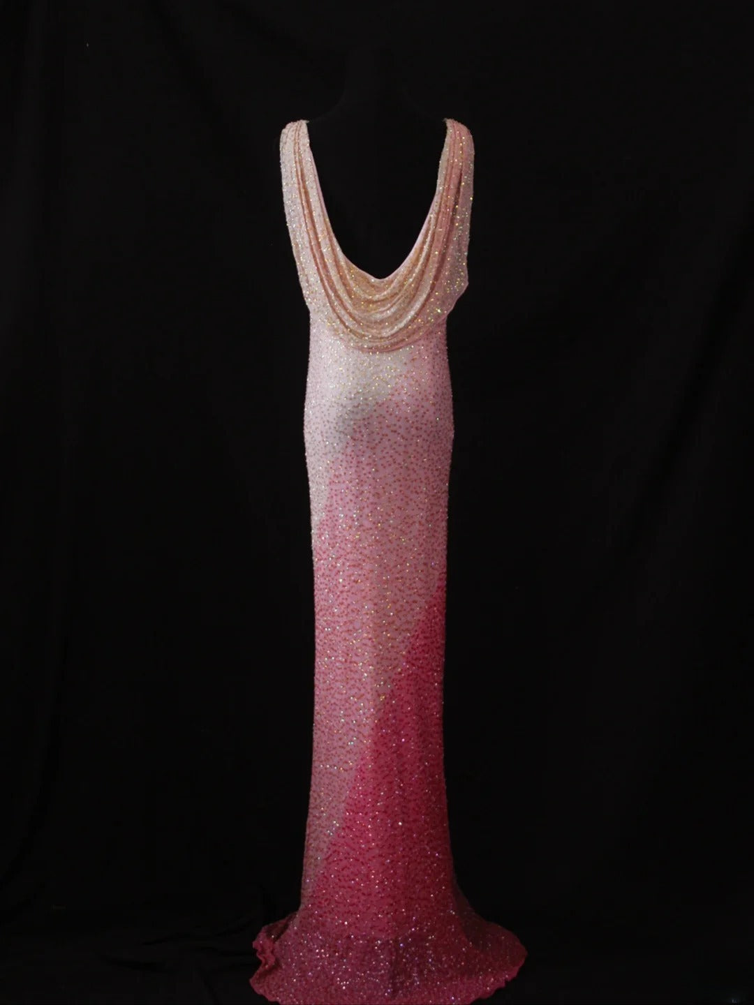 Robe de bal longue rose vintage à col bénitier et corsage orné de perles, idéale pour un 20e anniversaire ou une soirée élégante (AS287)