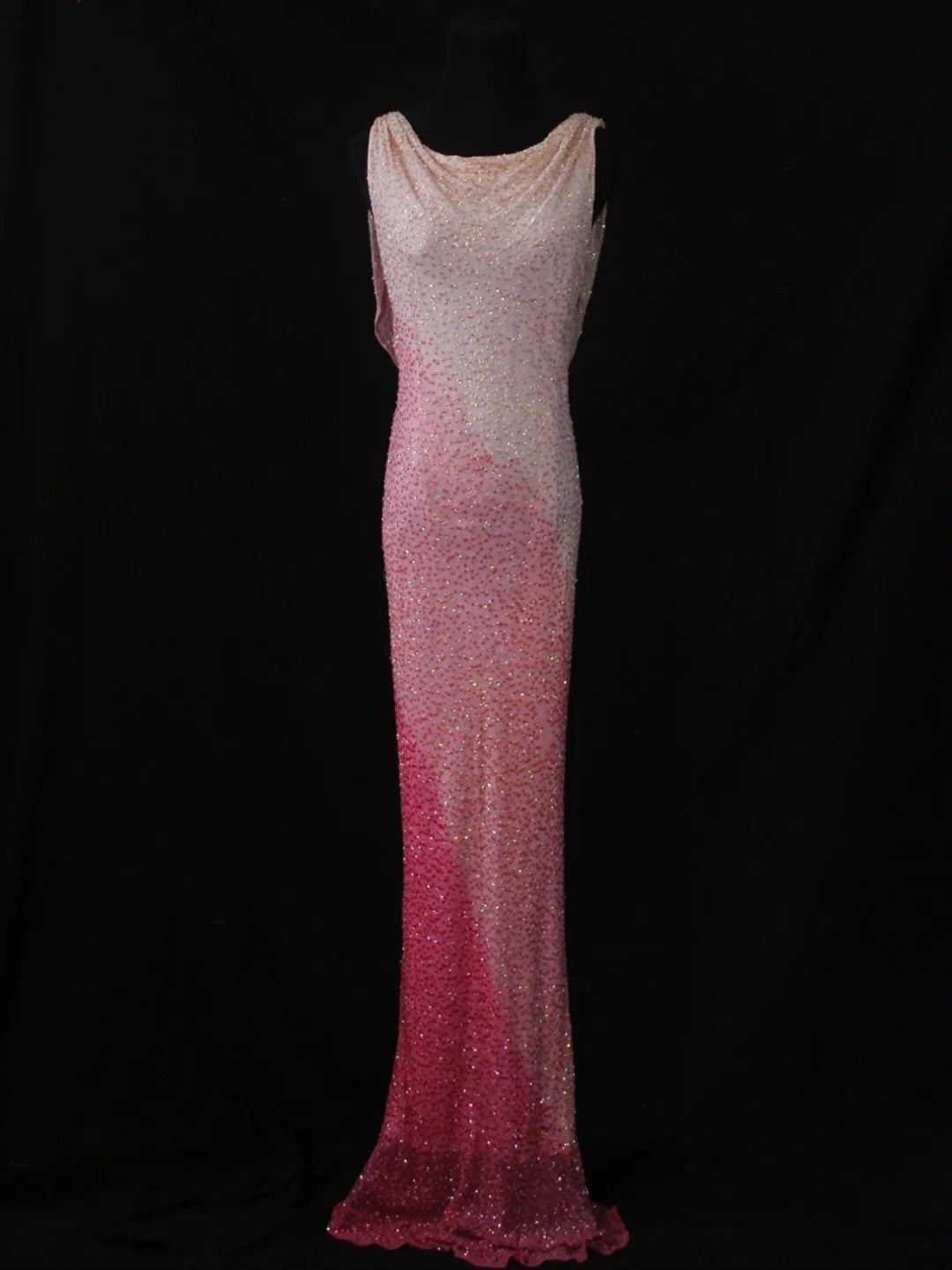 Robe de bal longue rose vintage à col bénitier et corsage orné de perles, idéale pour un 20e anniversaire ou une soirée élégante (AS287)