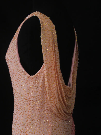 Robe de bal longue rose vintage à col bénitier et corsage orné de perles, idéale pour un 20e anniversaire ou une soirée élégante (AS287)