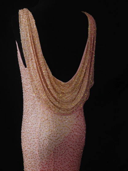 Robe de bal longue rose vintage à col bénitier et corsage orné de perles, idéale pour un 20e anniversaire ou une soirée élégante (AS287)