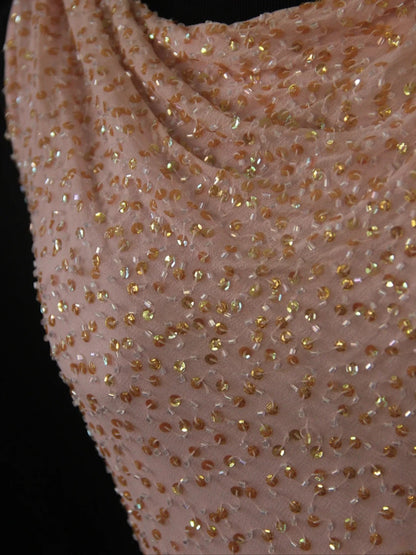 Robe de bal longue rose vintage à col bénitier et corsage orné de perles, idéale pour un 20e anniversaire ou une soirée élégante (AS287)