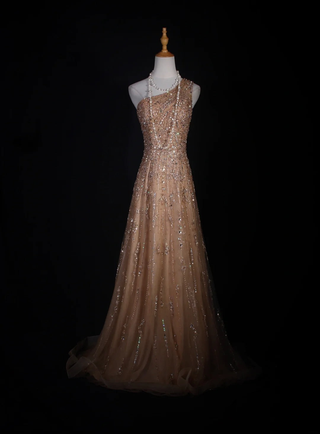 Retro-90er-Jahre-A-Linien-Abendkleid aus champagnerfarbenem Tüll mit Perlenbesatz und One-Shoulder-Ausschnitt – Inspiration für den 18. Geburtstag – Abendkleid AS290