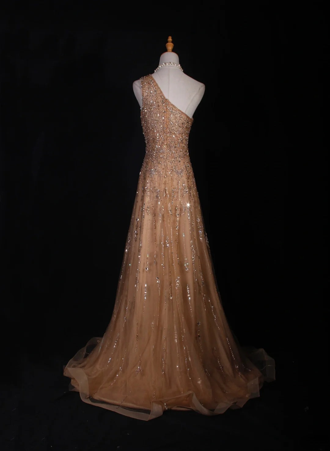 Retro-90er-Jahre-A-Linien-Abendkleid aus champagnerfarbenem Tüll mit Perlenbesatz und One-Shoulder-Ausschnitt – Inspiration für den 18. Geburtstag – Abendkleid AS290