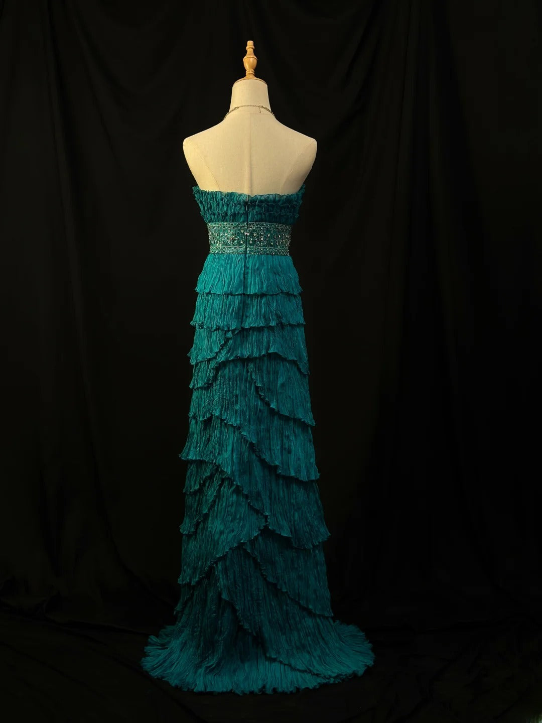 Vintage 1950s Prom Dresses A Line Strapless Blue Satin With Ruffle Tiered Crystals Party Gown Formal Outfits RB6135