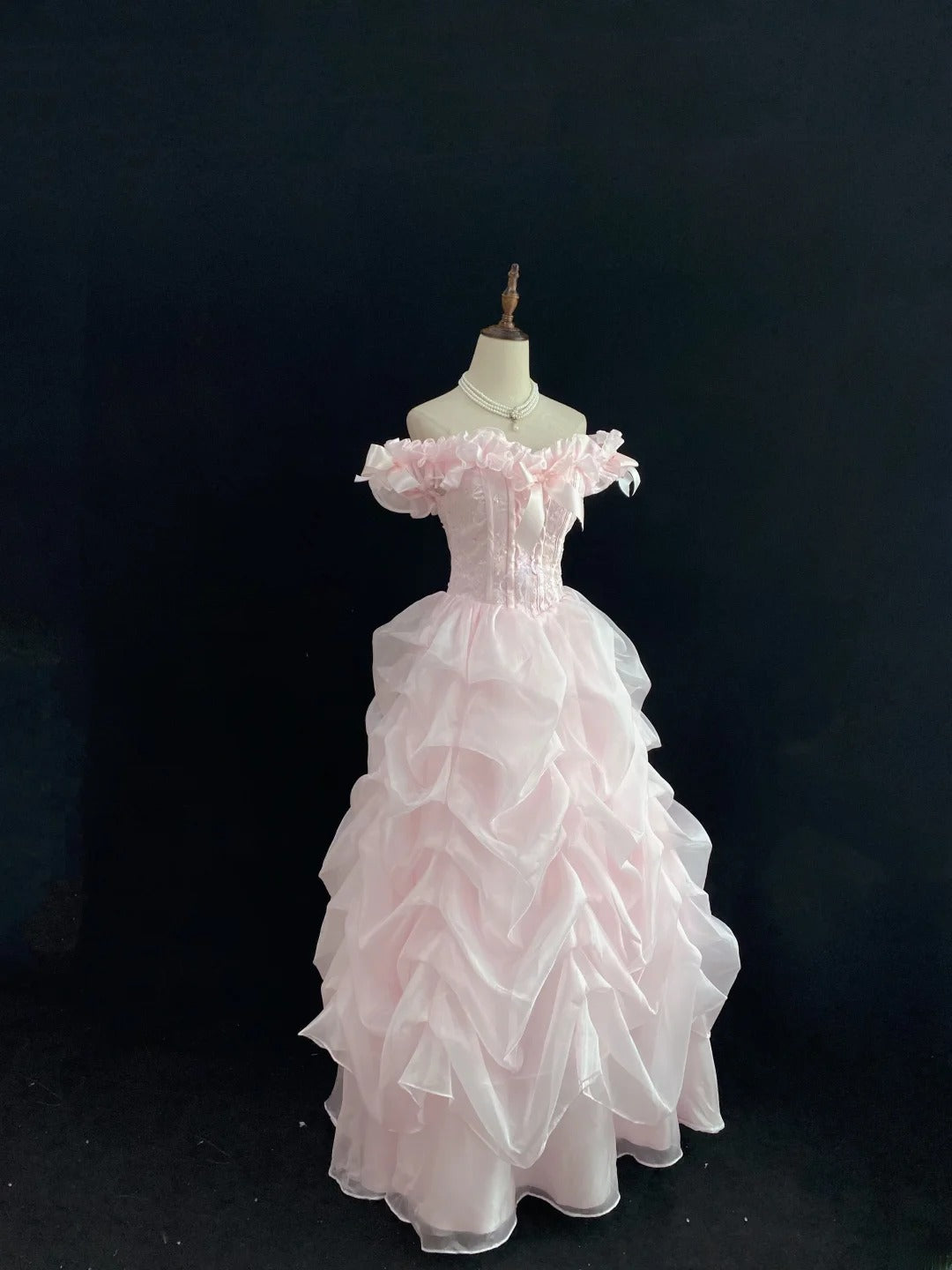 Cute Ball Gowns Off The Shoulder Pink Organza Poofy Long With Tiered Layers Quince Dress inspo Quinceanera Dresses Vestidos De 16 anos RB7745