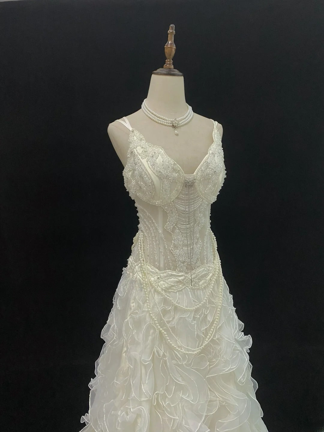 Vintage 80s Mermaid Spaghetti Straps Ivory Tulle Sweep Train With Tiered Layers Beading Brides Gown Bridal Dress Wedding Dresses RB7747