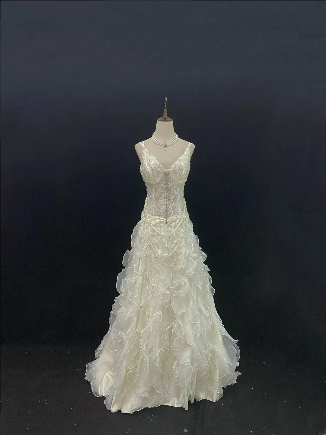 Vintage 80s Mermaid Spaghetti Straps Ivory Tulle Sweep Train With Tiered Layers Beading Brides Gown Bridal Dress Wedding Dresses RB7747
