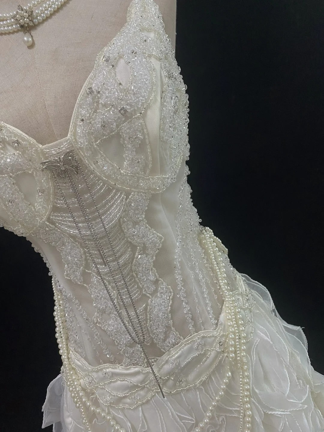 Vintage 80s Mermaid Spaghetti Straps Ivory Tulle Sweep Train With Tiered Layers Beading Brides Gown Bridal Dress Wedding Dresses RB7747