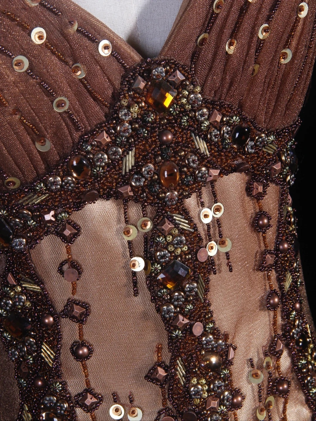 Robe de bal longue vintage années 80, coupe trapèze, bustier cœur, en tulle orné de perles. Idéale pour un 20e anniversaire. Robe de soirée AS301