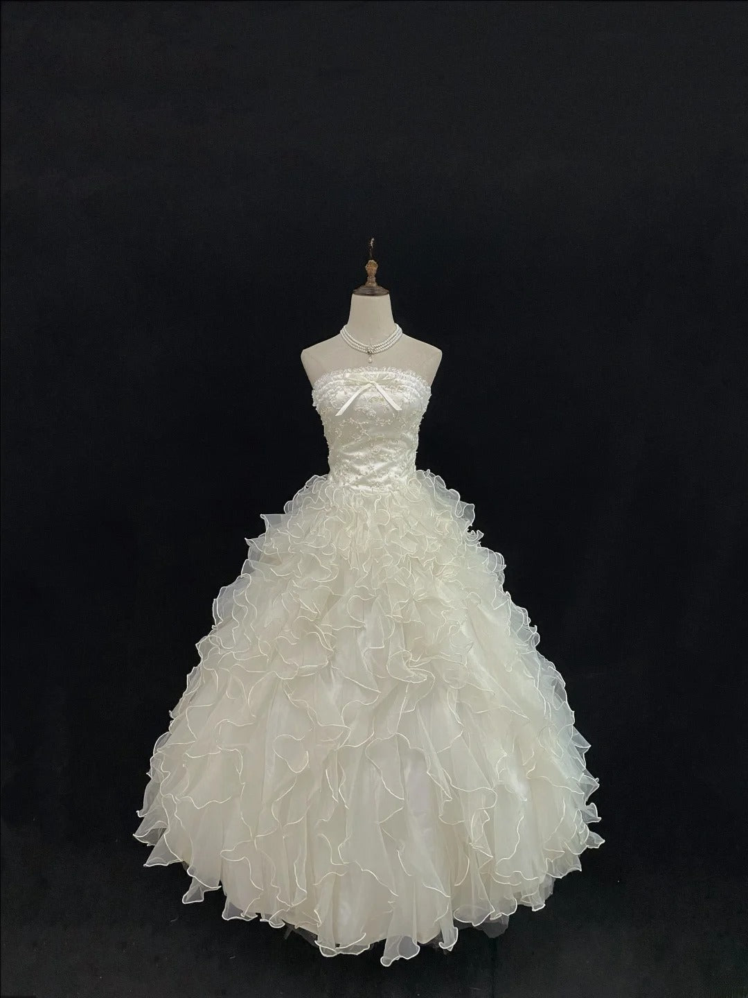 Fairytale Ball Gowns Strapless Ivory Tulle Poofy Long With Tiered Layers Lace Quince Dress inspo Quinceanera Dresses Vestidos De 16 anos RB7751