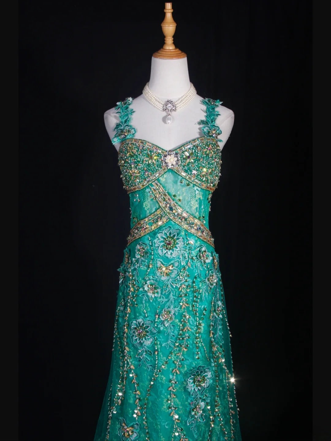 Vintage A-Linien-Abendkleid im Stil der 1950er Jahre aus grünem Tüll mit Perlen und Herzausschnitt – Inspiration für das Outfit zum 20. Geburtstag – Abendkleid AS302