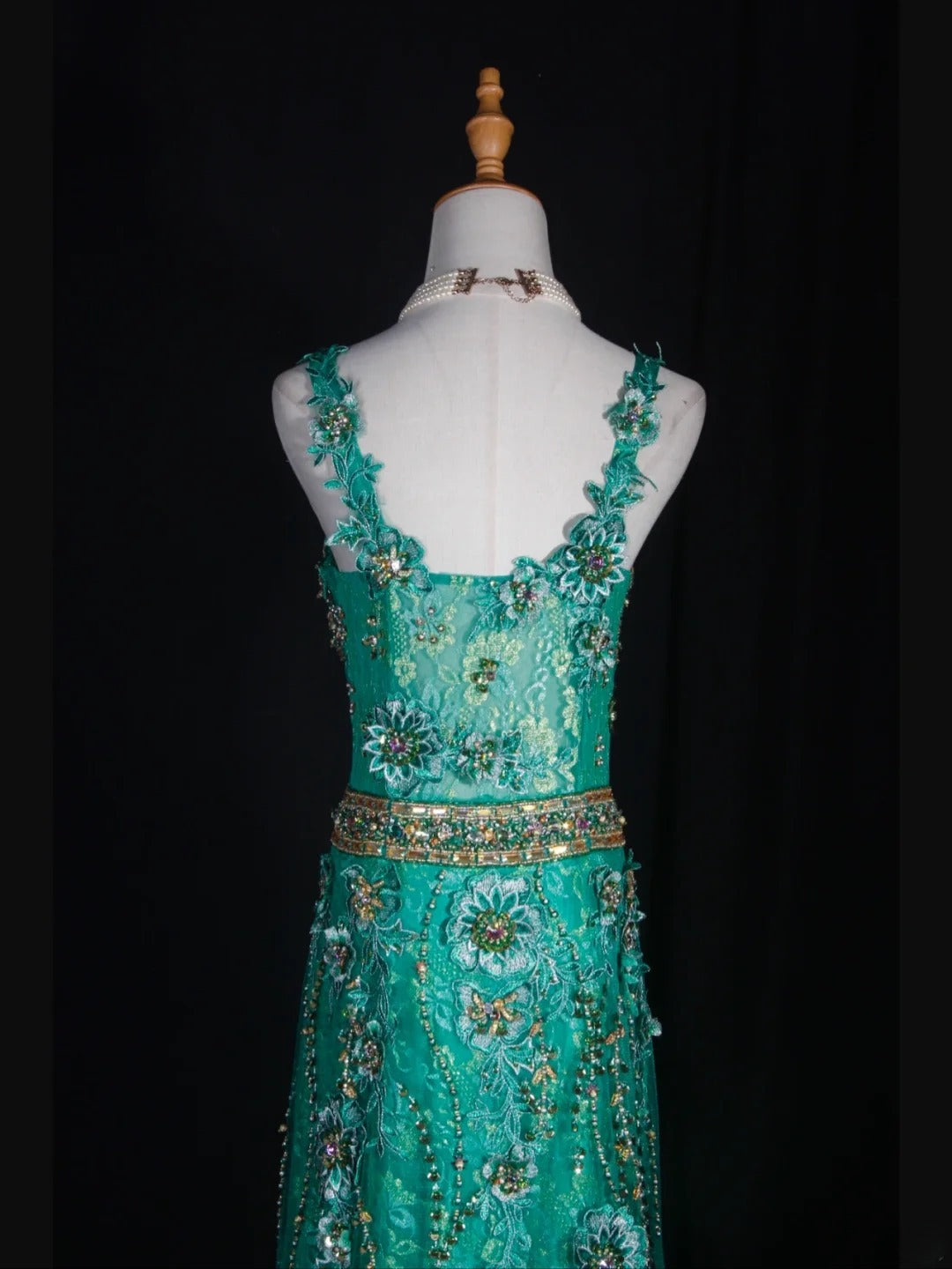 Vintage A-Linien-Abendkleid im Stil der 1950er Jahre aus grünem Tüll mit Perlen und Herzausschnitt – Inspiration für das Outfit zum 20. Geburtstag – Abendkleid AS302