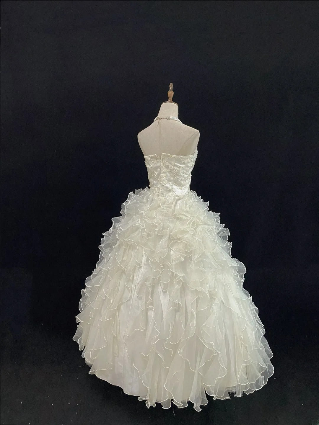 Fairytale Ball Gowns Strapless Ivory Tulle Poofy Long With Tiered Layers Lace Quince Dress inspo Quinceanera Dresses Vestidos De 16 anos RB7751