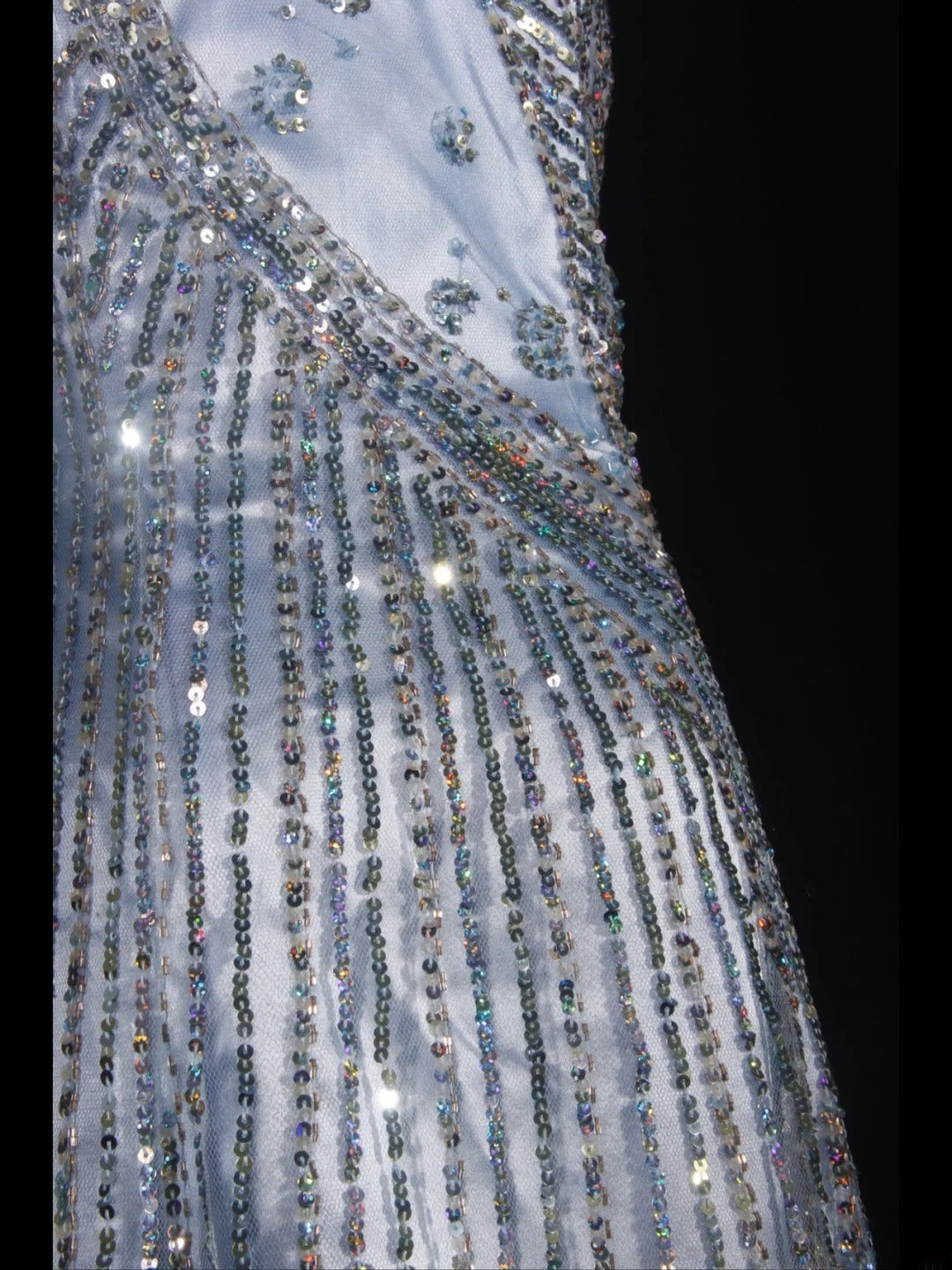 Retro-Kleid im Stil der 1950er Jahre: Kurzes, hellblaues Satin-Kleid in A-Linie mit One-Shoulder-Schnitt, ideal für den 16. Geburtstag oder als Abschlussballkleid (Modell AS303).