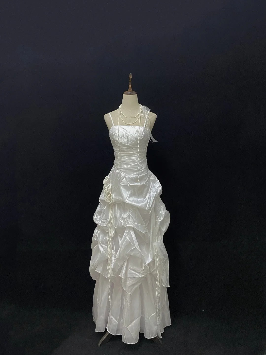Beautiful A Line Spaghetti Straps Taffeta With Long Taffeta Groom Bride Gown Bridal Dress Modest Wedding Dresses RB7752