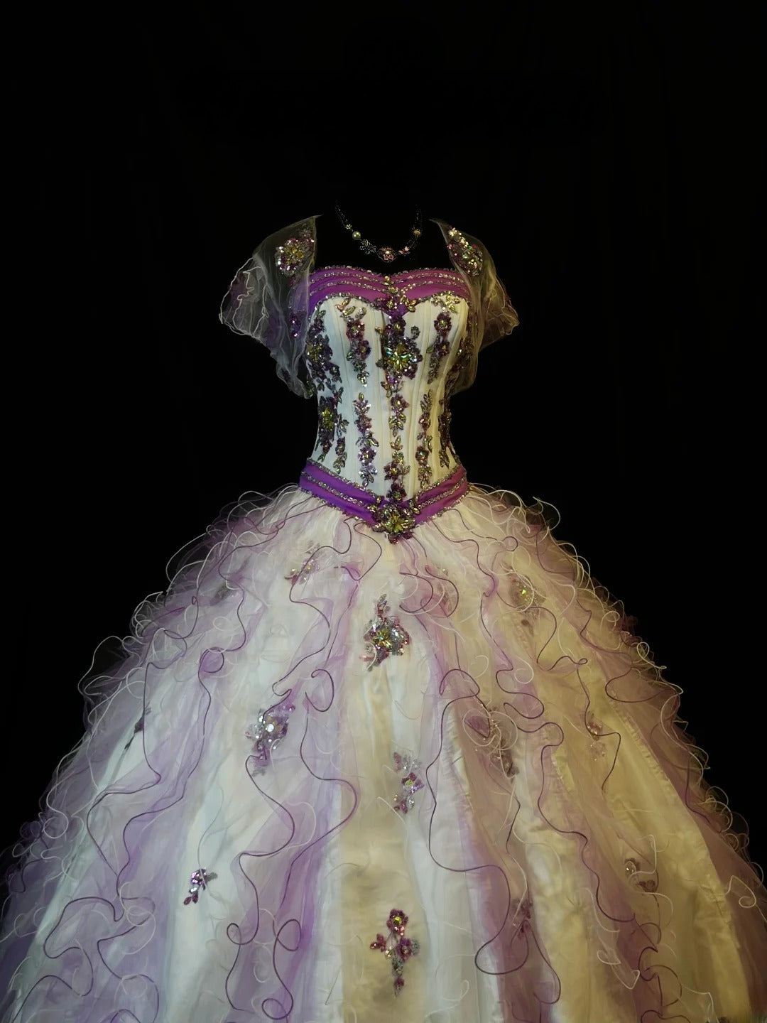 Pretty Ball Gown Strapless Lilac Tulle With Jacket Fitted Corset Back Long 15 Quinceanera Dresses Photo Ideas Formal Outfit RB6142