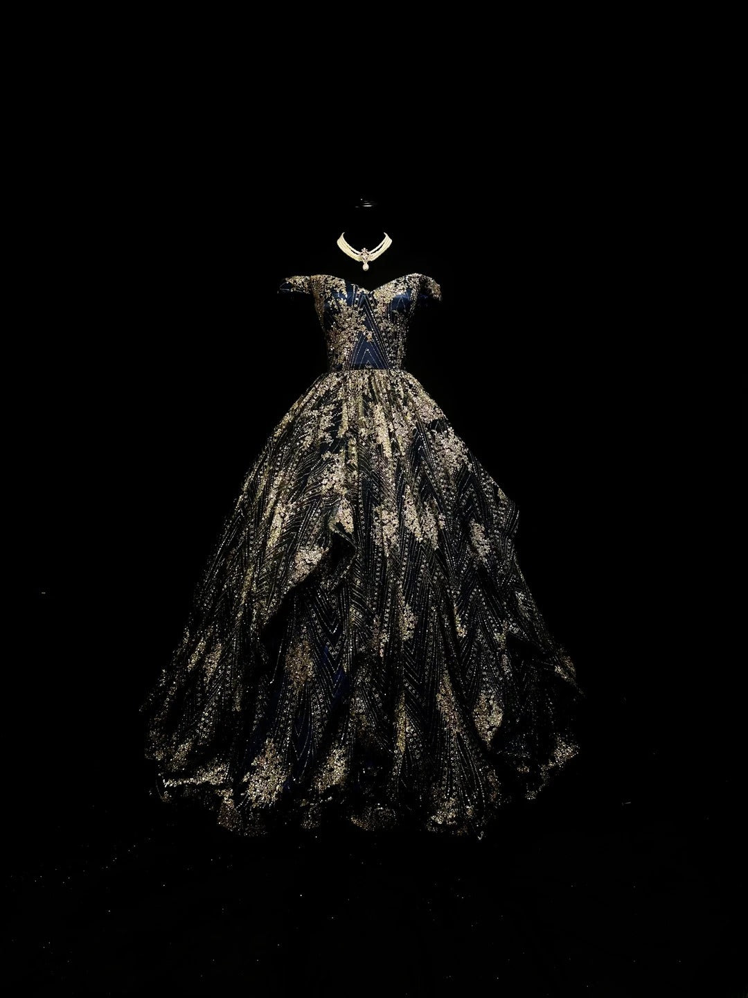 Pretty Ball Gown Off The Shoulder Navy Blue Satin Gold Sequin Fitted Corset Long 15 Quinceanera Dresses Photo Ideas Formal Outfit RB6143