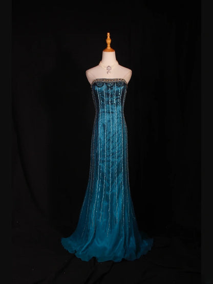 Retro-Meerjungfrauenkleid im Stil der 1950er Jahre: Trägerloses, blaues Chiffonkleid mit Strassbesatz am Oberteil, langes Ballkleid, Inspiration für den 22. Geburtstag, formelles Abendkleid AS305