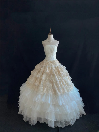 Vintage 70s Ball Gown Strapless Ivory Tulle Gold Lace Sweep Train With Tiered Layers Brides Gown Bridal Dress Wedding Dresses RB7755