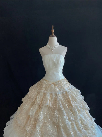 Vintage 70s Ball Gown Strapless Ivory Tulle Gold Lace Sweep Train With Tiered Layers Brides Gown Bridal Dress Wedding Dresses RB7755