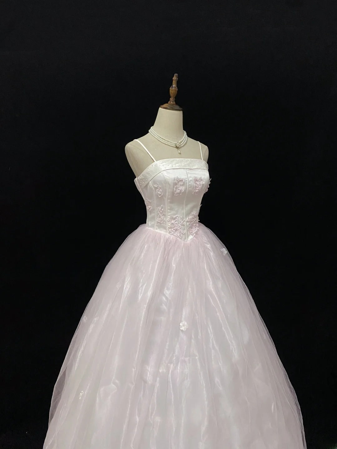 Cute Ball Gowns Spaghetti Straps Light Pink Tulle Poofy Long With Appliqued Quince Dress inspo Quinceanera Dresses Vestidos De 16 anos RB7758
