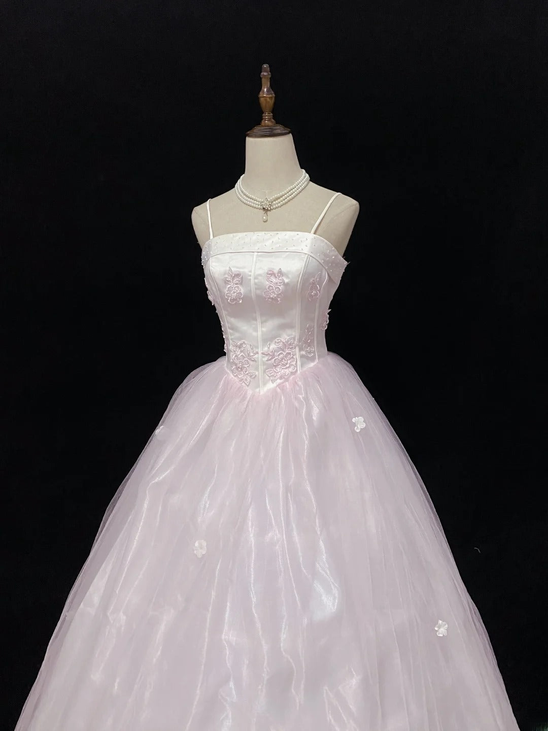 Cute Ball Gowns Spaghetti Straps Light Pink Tulle Poofy Long With Appliqued Quince Dress inspo Quinceanera Dresses Vestidos De 16 anos RB7758