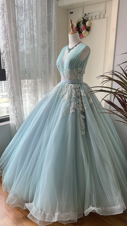 Sweet 15 Quinceanera Dress Ball Gown V Neck Light Sky Blue Tulle With Appliques Long 16th Birthday Outfits RC0641