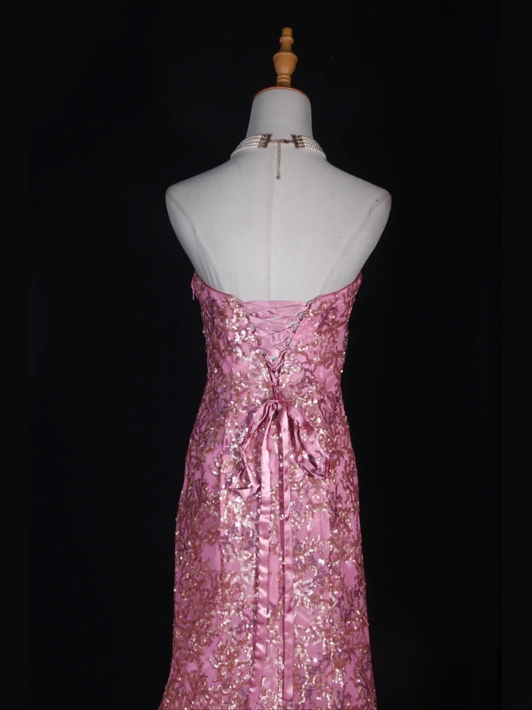 Vintage Meerjungfrauen-Abendkleid im 80er-Jahre-Stil, trägerlos, pinkfarben mit Pailletten und goldenen Perlen, Inspiration für das Outfit zum 20. Geburtstag, formelles Abendkleid AS317
