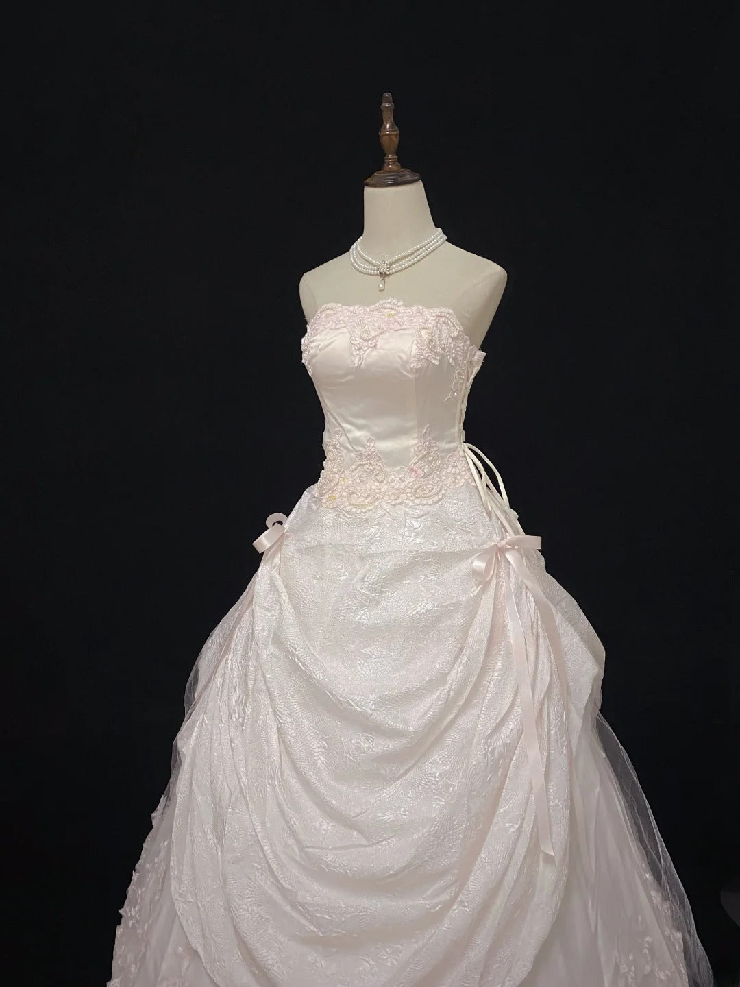 Sweet Ball Gowns Strapless Light Pink Poofy Long With Lace Appliqued Quince Dress inspo Quinceanera Dresses Vestidos De 16 anos RB7768