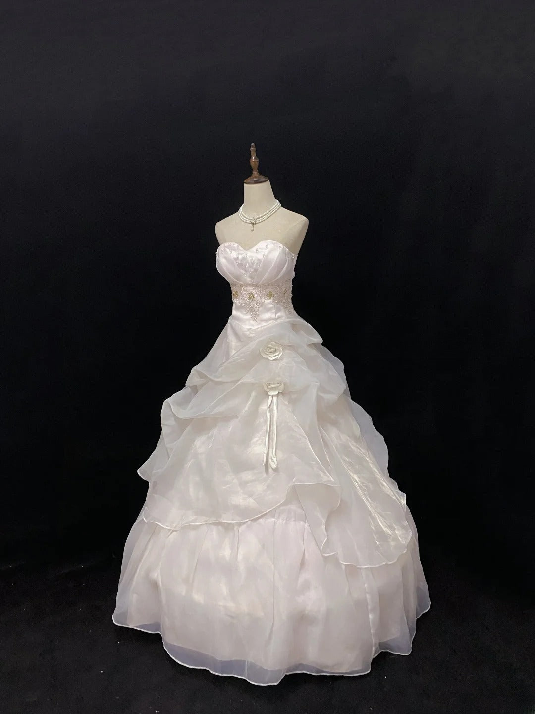Sweet Ball Gowns Strapless Light Pearl Pink Poofy Long With Lace Appliqued Quince Dress inspo Quinceanera Dresses Vestidos De 16 anos RB7769