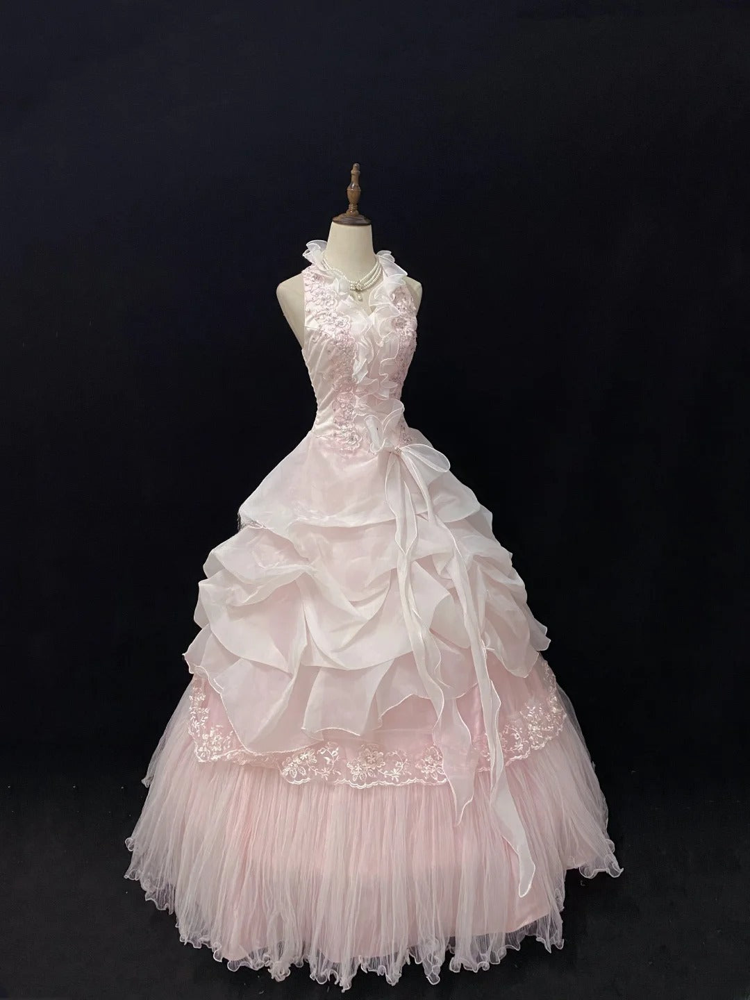Sweet Ball Gowns Halter V Neck Light Pink Poofy Long With Lace Appliqued Quince Dress inspo Quinceanera Dresses Vestidos De 16 anos RB7771