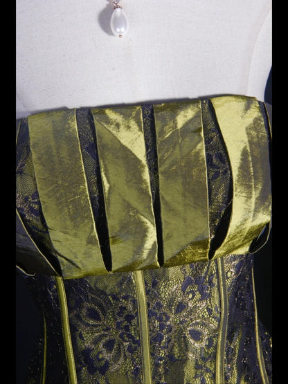 Vintage-Ballkleid, trägerlos, olivgrün, Taft, 1970er Jahre, mit Rüschen und Perlenbesatz am Oberteil, langes Abendkleid, Inspiration für den 18. Geburtstag, formelles Kleid AS324