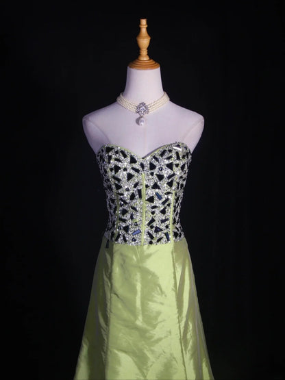 Retro-Abendkleid im 60er-Jahre-Stil: A-Linie, olivgrüner Taft mit silbernen Schmucksteinen, Inspiration für den 22. Geburtstag, formelles Abendkleid AS326